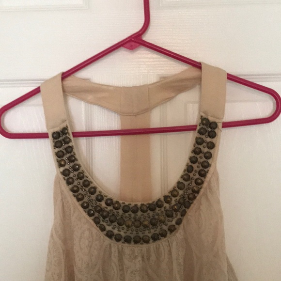Lace Beaded T Back Top - Picture 2 of 4